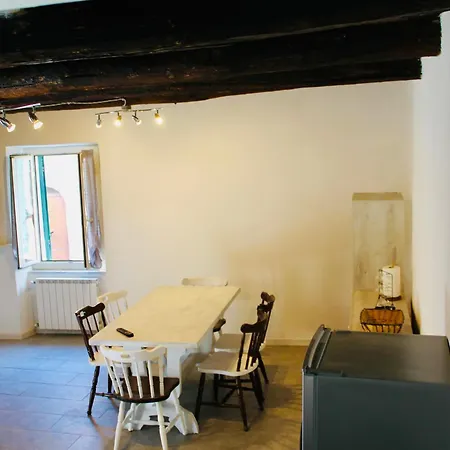 Apartment La Finestra Sul Borgo Valentano